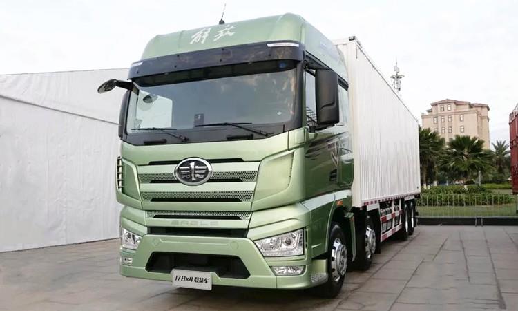 Faw Jiefang J7 8x4 Box Cargo Truck for Sale