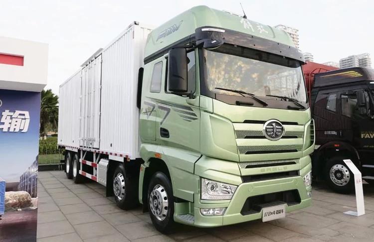 Faw Jiefang J7 8x4 Box Cargo Truck for Sale