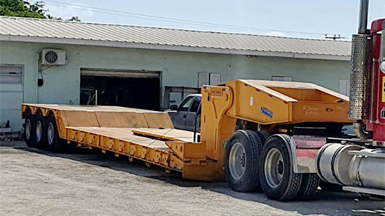 What is a Hydraulic Removable Gooseneck Trailer for Sale