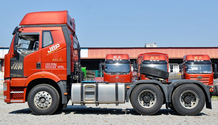 J6P Truck Faw 6x4 Tractor Head Price for Sale in Guinea