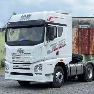 Faw JH6 460 hp Tractor Truck